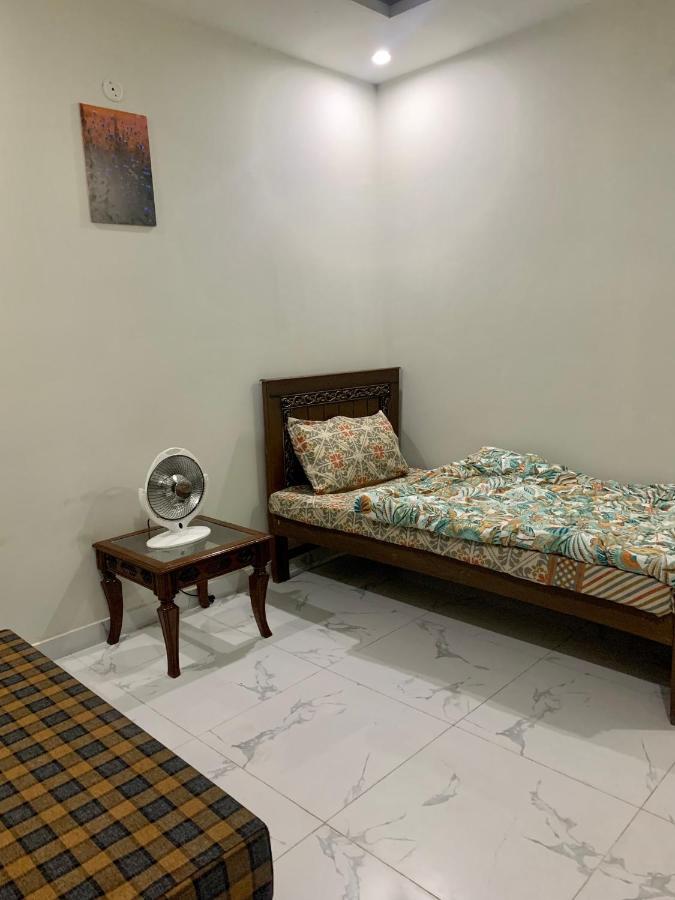 Bahria Residency Villa Rawalpindi Exteriör bild